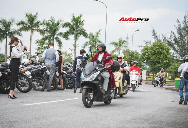 Hàng trăm biker chạy xe classic tổ chức offline, diễu hành quanh đường phố Hà Nội - Ảnh 12.