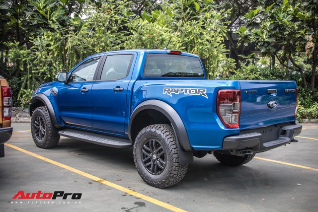 Hàng nóng Ford Ranger Raptor lộ diện trước ngày ra mắt tại Việt Nam - Ảnh 4.