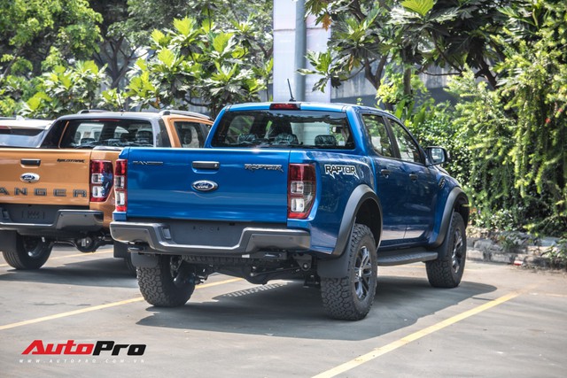 Hàng nóng Ford Ranger Raptor lộ diện trước ngày ra mắt tại Việt Nam - Ảnh 1.