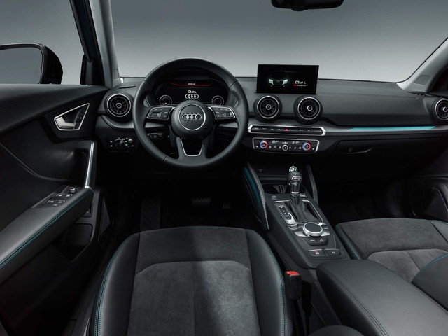 Audi Q2 L cho thấy xu hướng kéo dài trục cơ sở tại Trung Quốc đang vượt ngoài tầm kiểm soát - Ảnh 4. Audi Q2 L cho thấy xu hướng kéo dài trục cơ sở tại Trung Quốc đang vượt ngoài tầm kiểm soát - Ảnh 4.