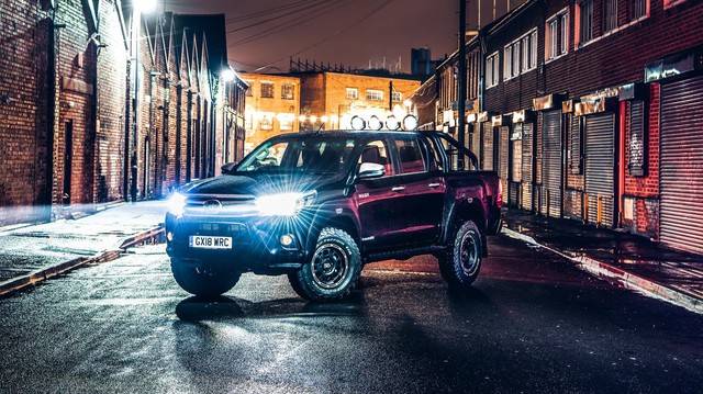 Toyota Hilux Invincible 50: Món quà sinh nhật 50 năm hoành tráng Toyota dành tặng cho Hilux