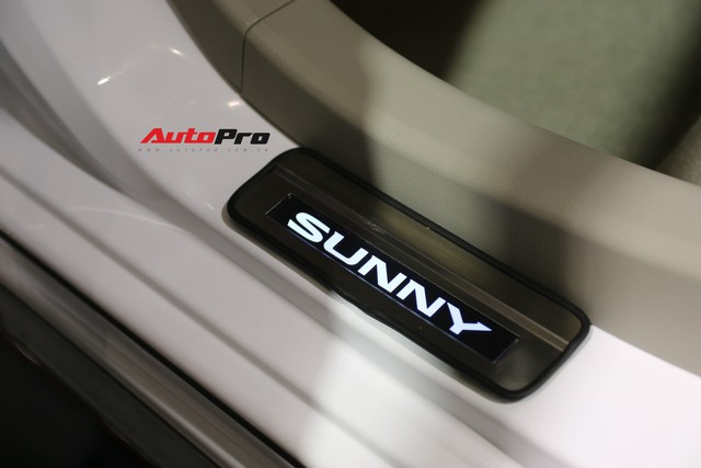 Cận cảnh Nissan Sunny facelift 2018 hứa hẹn đe dọa doanh số Toyota Vios trong nay mai - Ảnh 19.