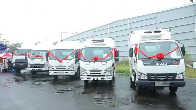 Isuzu hợp tác cùng Quyền Auto ra mắt dòng xe thùng đông lạnh cao cấp