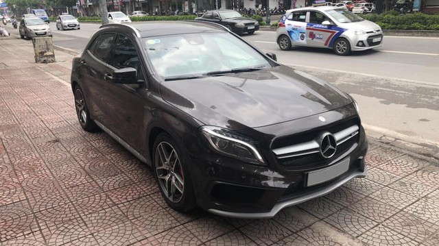 SUV hiệu suất cao Mercedes-AMG GLA 45 bản độ khấu hao cả tỷ đồng sau 2 năm sử dụng