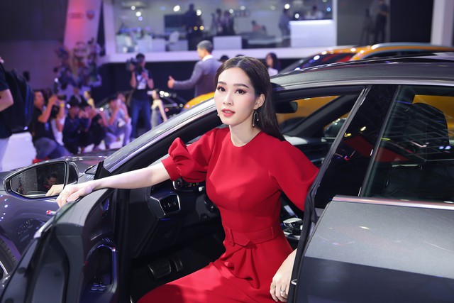 Dàn sao hạng A sánh bước bên xe sang Audi tại VMS 2018 - Ảnh 8.