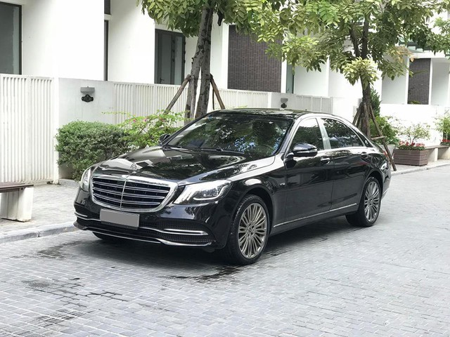 Mercedes-Benz S500 chạy 4 vạn km độ như Maybach S450 đời mới rao bán gần 4 tỷ đồng - Ảnh 2. Mercedes-Benz S500 chạy 4 vạn km độ như Maybach S450 đời mới rao bán gần 4 tỷ đồng - Ảnh 2.