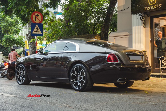 Rolls-Royce Wraith từng mang phong cách gấu trúc nổi tiếng Hà thành tiếp tục thay đổi diện mạo - Ảnh 9.