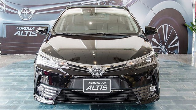 Toyota Corolla Altis tại Việt Nam nâng cấp loạt công nghệ an toàn, tăng giá gần 40 triệu đồng