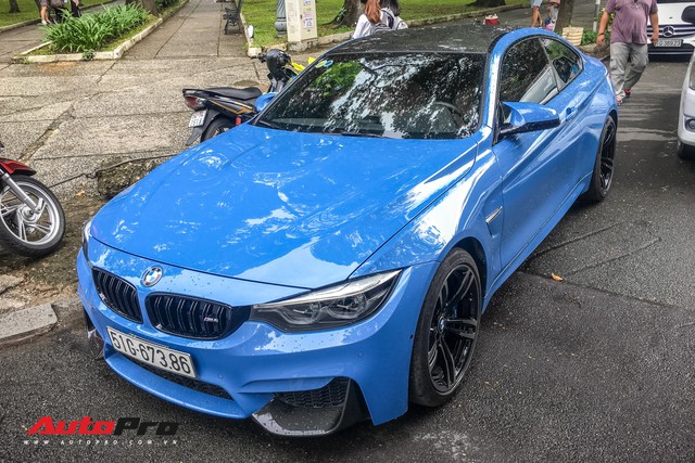 BMW M4 Coupe màu hiếm Yas Marina xuất hiện tại Sài Gòn - Ảnh 3. BMW M4 Coupe màu hiếm Yas Marina xuất hiện tại Sài Gòn - Ảnh 3.