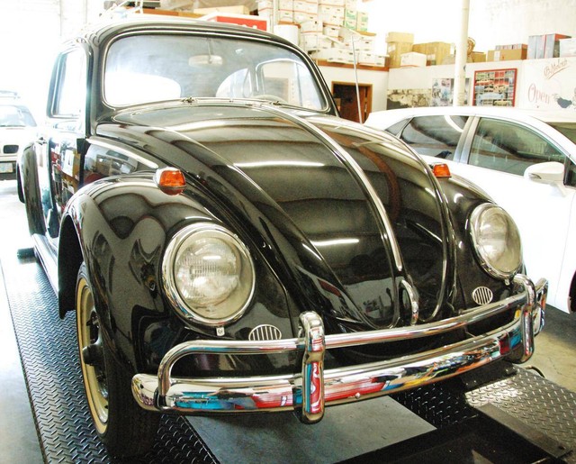Chiếc Volkswagen Beetle này có giá tới 1 triệu USD và đây là lý do tại sao - Ảnh 1.