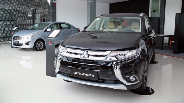 Bảng giá xe Mitsubishi tháng 10/2018