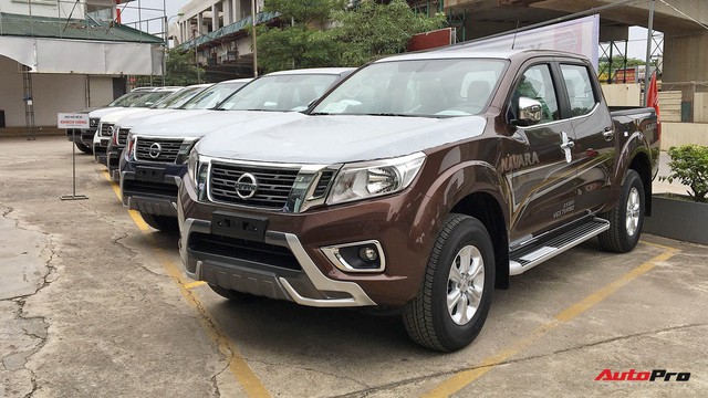 Xe bán tải nhập khẩu Thái Lan về ngày một nhiều, ô tô con xuất xứ Indonesia lại áp đảo
