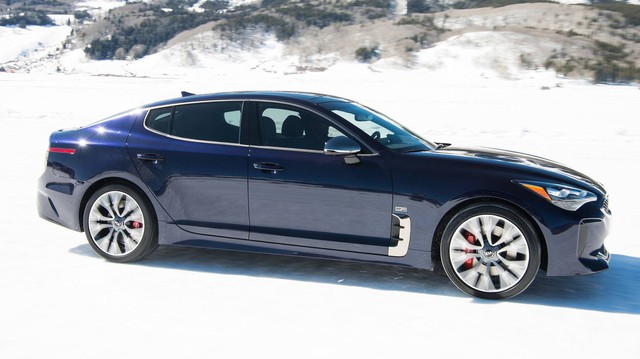 Tương lai Kia Stinger vẫn bất ổn bất chấp thành công của phiên bản đầu tiên