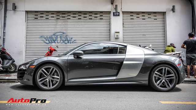 Audi R8 V10 số sàn - Siêu xe độc nhất Việt Nam và khó có chiếc thứ 2 - Ảnh 10.