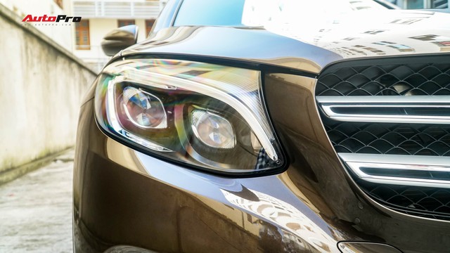 Đại gia Hà thành bỏ gần 300 triệu chỉ để trải nghiệm Mercedes-Benz GLC màu hiếm - Ảnh 2.