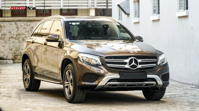 Đại gia Hà thành bỏ gần 300 triệu chỉ để trải nghiệm Mercedes-Benz GLC màu hiếm - Ảnh 8.