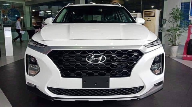 Lần đầu hé lộ nội, ngoại thất Hyundai Santa Fe 2019 bản lắp ráp trong nước