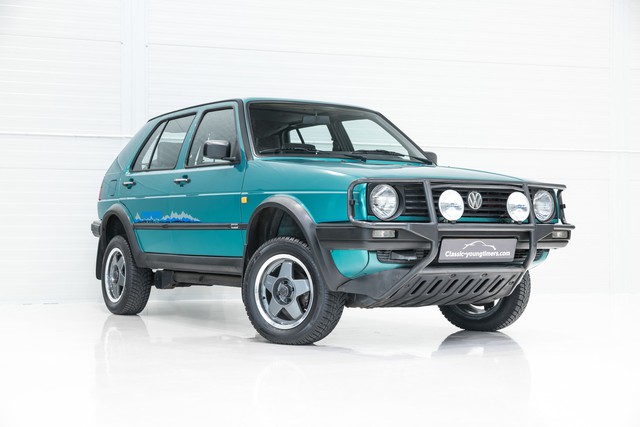 10 xe nhỏ nhưng có võ: Offroad như SUV cỡ lớn - Ảnh 3. 10 xe nhỏ nhưng có võ: Offroad như SUV cỡ lớn - Ảnh 3.
