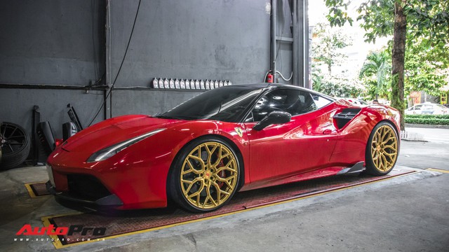 Năm chiếc siêu xe Ferrari rủ nhau đi bão dưỡng tại Sài Gòn - Ảnh 8.