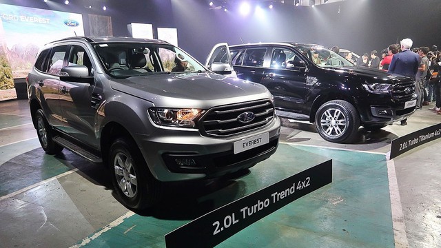 Đại lý tiết lộ giá Ford Everest 2018 tiêu chuẩn từ 999 triệu đồng, bán ra tháng 12 - Ảnh 2.