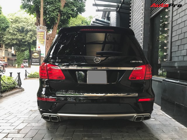 Bắt gặp SUV Mercedes-AMG GL63 duy nhất đang lăn bánh tại Hà Thành - Ảnh 10. Bắt gặp SUV Mercedes-AMG GL63 duy nhất đang lăn bánh tại Hà Thành - Ảnh 10.