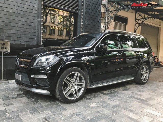 Bắt gặp SUV Mercedes-AMG GL63 duy nhất đang lăn bánh tại Hà Thành - Ảnh 5. Bắt gặp SUV Mercedes-AMG GL63 duy nhất đang lăn bánh tại Hà Thành - Ảnh 5.