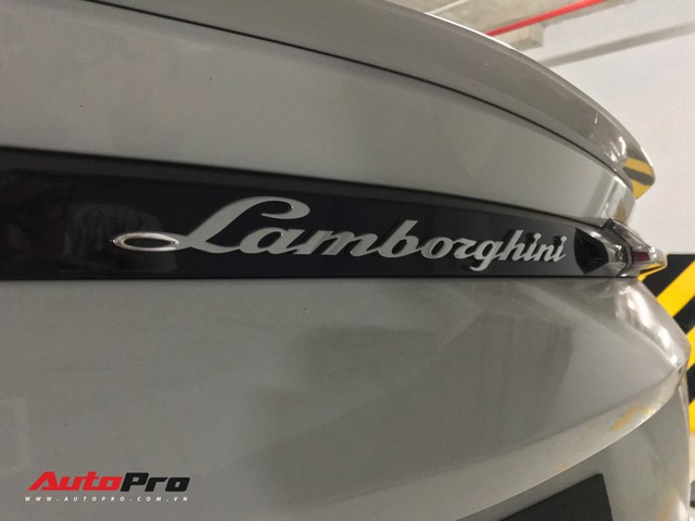 Minh nhựa chính thức tậu Lamborghini Urus về nhà riêng - Ảnh 13.