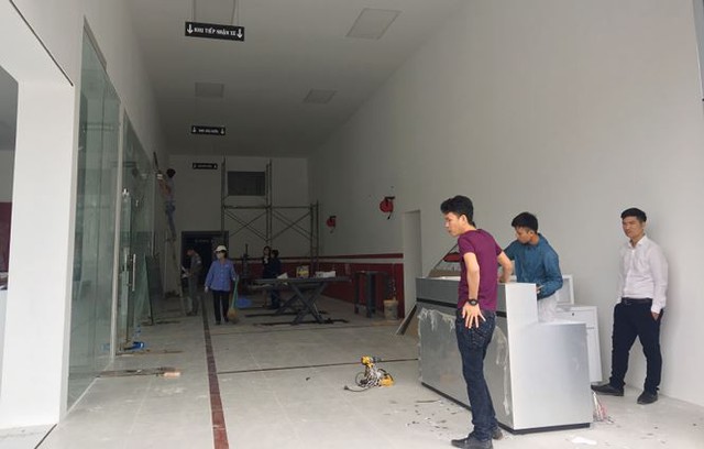 Xe máy điện VinFast Klara đã tới đại lý ở Hà Nội - Ảnh 10. Xe máy điện VinFast Klara đã tới đại lý ở Hà Nội - Ảnh 10.