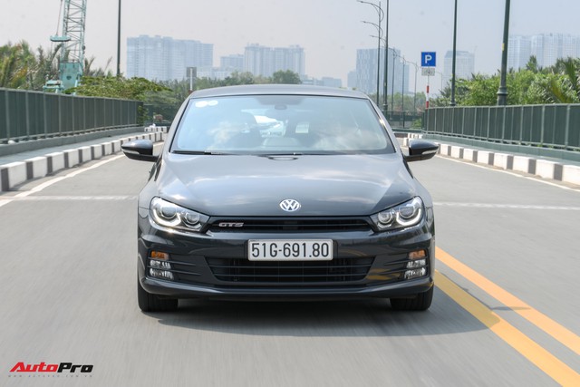 Đánh giá Volkswagen Scirocco GTS - hatchback nổi loạn cho người giàu Việt - Ảnh 3.