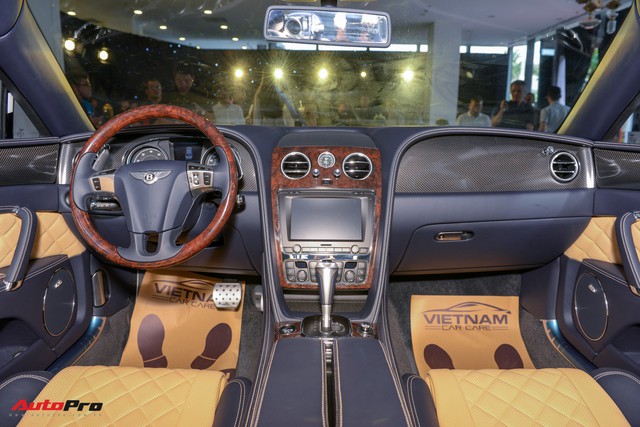 Khui công Bentley Flying Spur phiên bản mới nhất vừa cập bến Việt Nam - Ảnh 3.