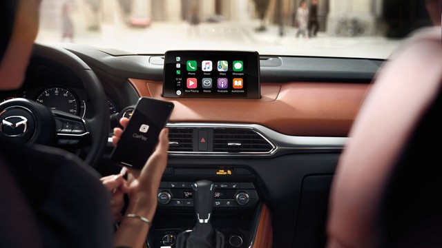 Mazda bắt đầu tích hợp Apple CarPlay và Android Auto lên xe cũ