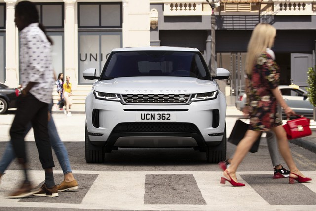 Land Rover ra mắt Range Rover Evoque 2019: Dáng dấp Velar - Ảnh 2. Land Rover ra mắt Range Rover Evoque 2019: Dáng dấp Velar - Ảnh 2.