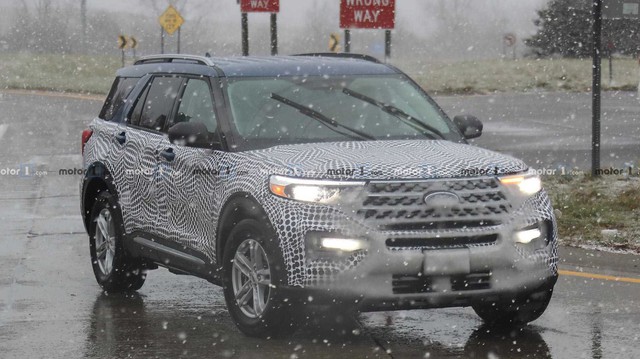 Ford Explorer 2020 tiếp tục lộ diện rõ ràng hơn