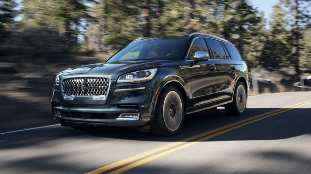 Lincoln Aviator - SUV sang chung khung gầm Ford Explorer cạnh tranh Audi Q7, Volvo XC90 trình diện