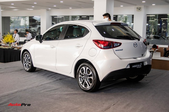 Đánh giá nhanh Mazda2 2018: Nước sơn mới đẹp, nội thất cao cấp bậc nhất phân khúc - Ảnh 15.