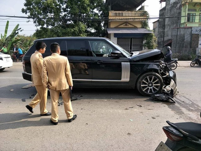 Tài xế Range Rover bạc tỷ gây tai nạn liên hoàn, người phụ nữ đứng bên đường bị đâm trực diện tử vong tại chỗ - Ảnh 3.