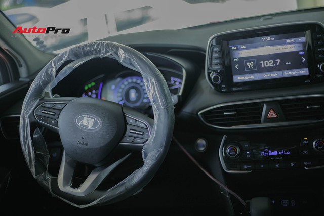 Chi tiết Hyundai Santa Fe 2019 bản cao nhất với giá dự kiến 1,3 tỷ đồng tại đại lý - Ảnh 10.