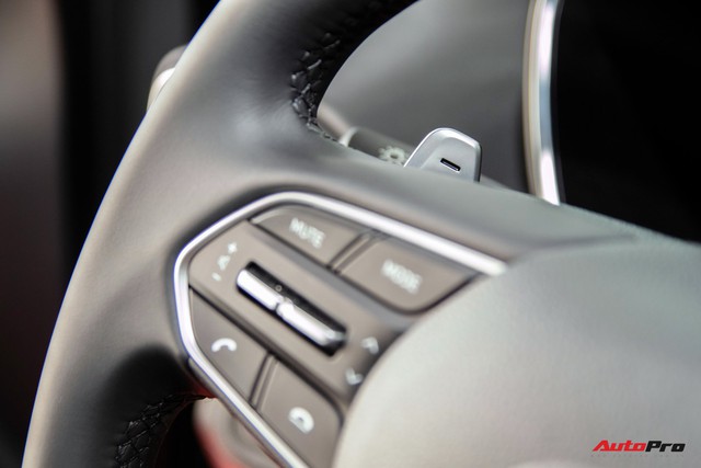 Hyundai Santa Fe 2019 lắp ráp tại Việt Nam mất hàng loạt tính năng, ngay cả khi so với thế hệ cũ - Ảnh 8. Hyundai Santa Fe 2019 lắp ráp tại Việt Nam mất hàng loạt tính năng, ngay cả khi so với thế hệ cũ - Ảnh 8.