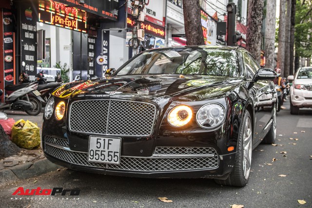 Xe siêu sang Bentley Flying Spur V8 biển số tứ quý 5 của đại gia Sài Gòn - Ảnh 4.