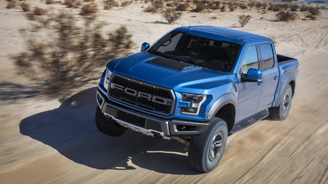 Ford F-150 Raptor lộ nhiều chi tiết ngoại thất mới, hứa hẹn làm nhiều đại gia Việt mê mẩn