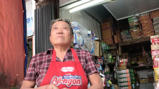 Vụ người đi xe máy chặt tay tài xế ô tô: Bất ngờ với lời kể của nhân chứng - Ảnh 1. Vụ người đi xe máy chặt tay tài xế ô tô: Bất ngờ với lời kể của nhân chứng - Ảnh 1.