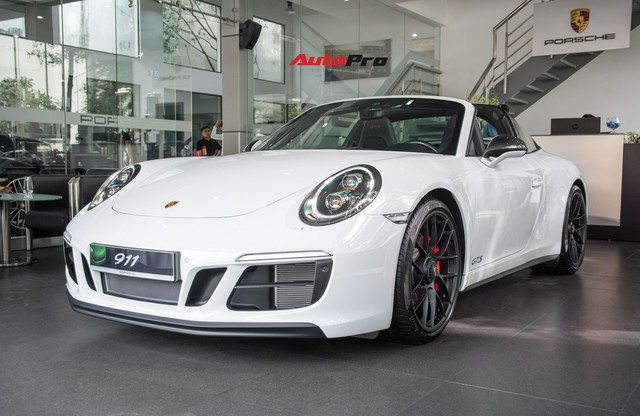 Khám phá Porsche 911 Targa 4 GTS đầu tiên Việt Nam, giá trên 11 tỷ đồng - Ảnh 2.