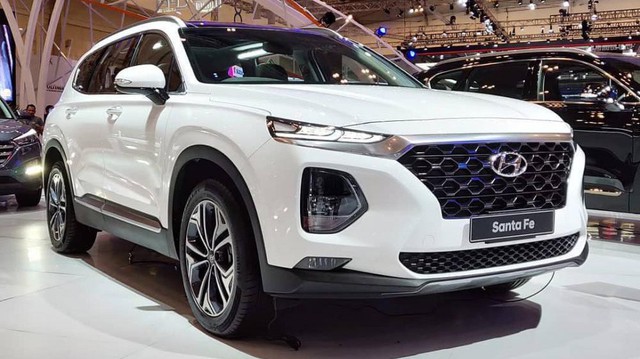 Hyundai Santa Fe 2019 hẹn ngày ra mắt, tung 1.000 xe cho khách Việt chơi Tết
