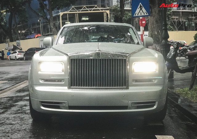 Rolls-Royce Phantom Hadar độc nhất vô nhị trên thế giới lăn bánh tại thủ đô - Ảnh 2.