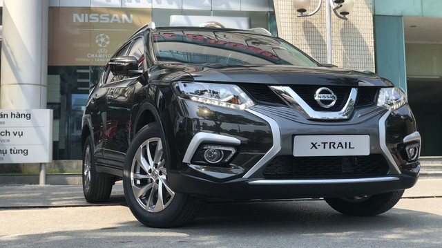 Nissan X-Trail, Sunny đồng loạt giảm giá và tặng thêm phụ kiện