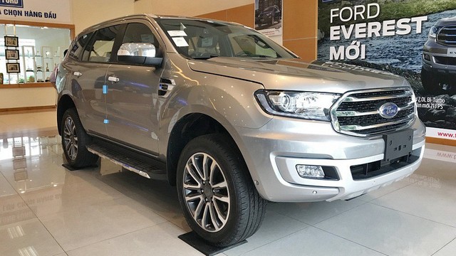 Bán 2 tháng hơn cả năm 2017, Ford Everest lật đổ Chevrolet Trailblazer trong cuộc đua “không tính Fortuner”