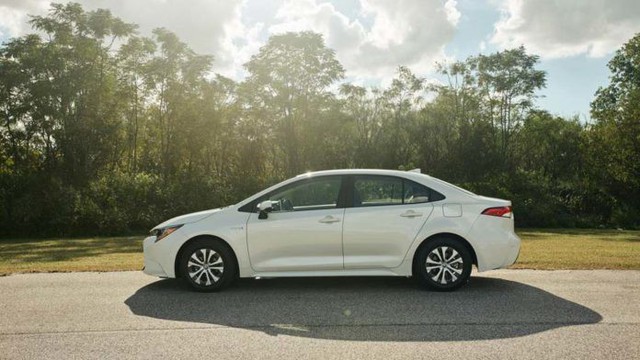 Chuẩn bị có sedan Suzuki sử dụng khung gầm Toyota Corolla Altis - Ảnh 1. Chuẩn bị có sedan Suzuki sử dụng khung gầm Toyota Corolla Altis - Ảnh 1.