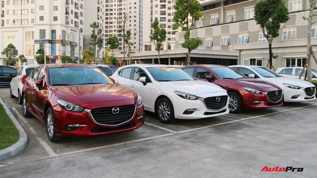 Cuộc rượt đuổi khốc liệt trên đường đua "bán xe" cho người Việt