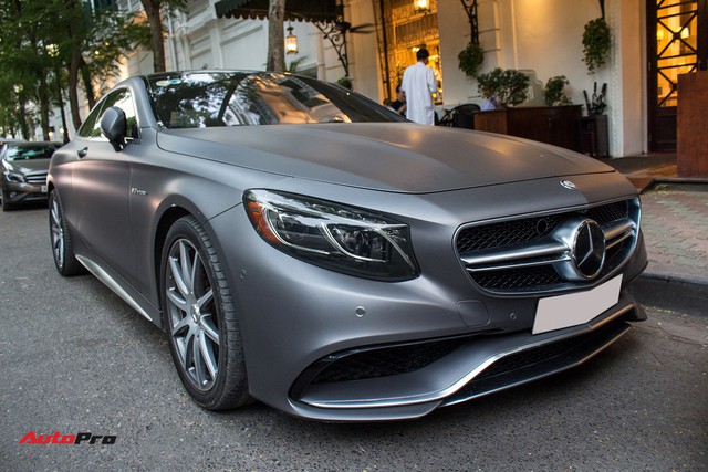 Mercedes-AMG S63 Coupe độc nhất Việt Nam cùng chủ nhân dạo phố Thủ đô - Ảnh 1.