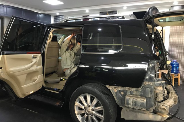 15 ngày lột xác Lexus LX570 2008 thành 2018 với 450 triệu đồng của dân chơi Việt - Ảnh 7. 15 ngày lột xác Lexus LX570 2008 thành 2018 với 450 triệu đồng của dân chơi Việt - Ảnh 7.